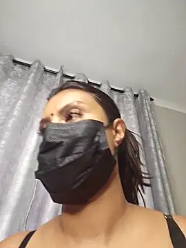 TemptingMiss_Daisy webcam