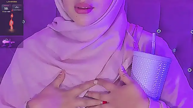 Nayla-Mouna webcam