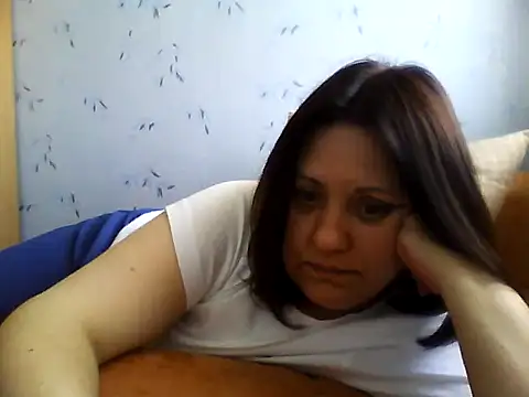 LockyCharm111 webcam