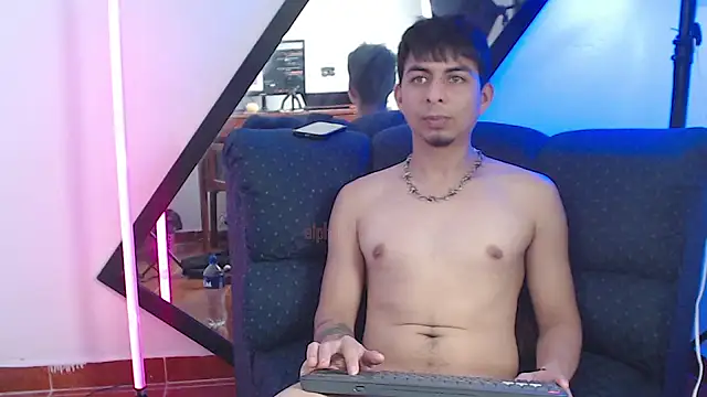 ALPHA_LATINO webcam