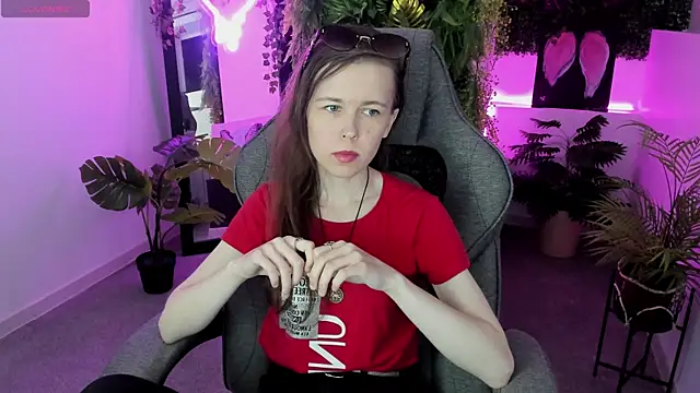 AriaGracen webcam