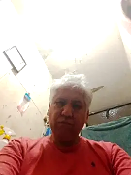 Momlover2022 webcam
