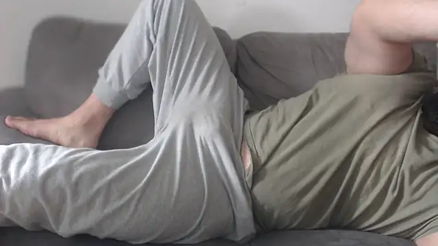 hugemachohandsome webcam