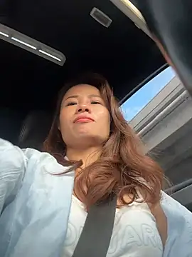 美女Mia-lp在线直播