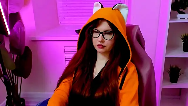 CarolGiggly webcam