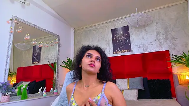 YasmineDelight webcam