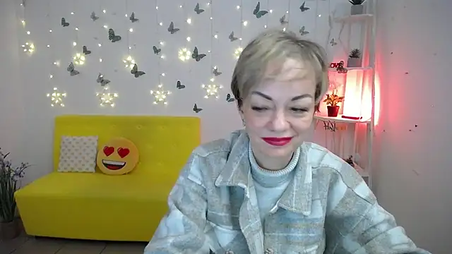 NikaMayu webcam