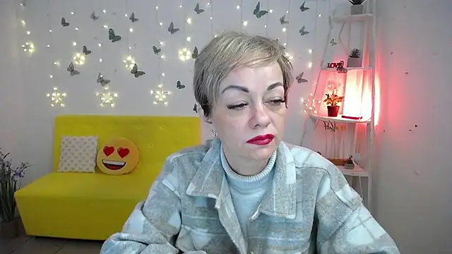 NikaMayu webcam