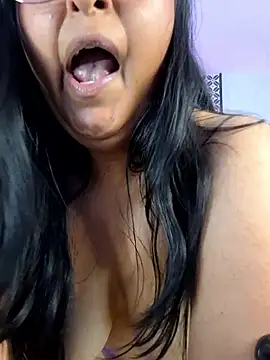Amber_gold_ webcam