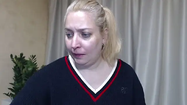 sweetpussy13 webcam