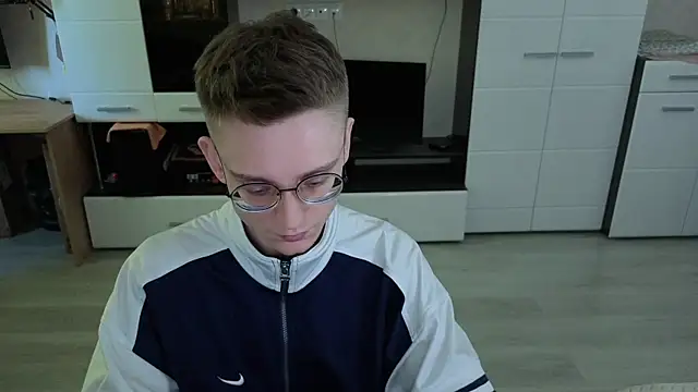 angryzan webcam