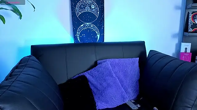 Alisson_Wynter webcam