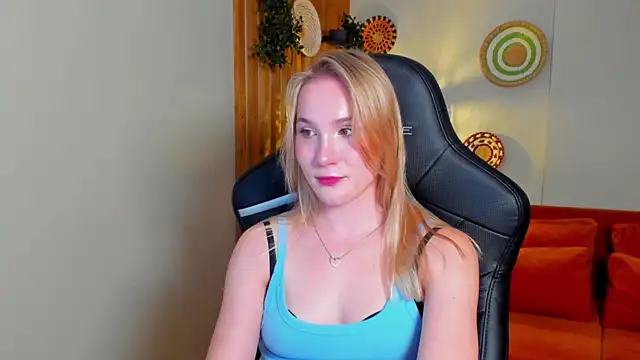 ElaraVoltage webcam