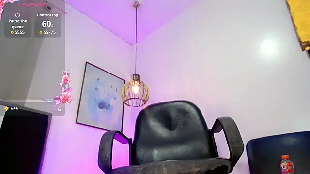 Kendra_horny webcam