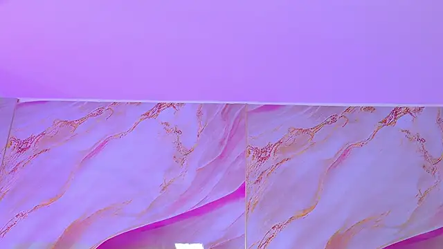 emmacurvy webcam