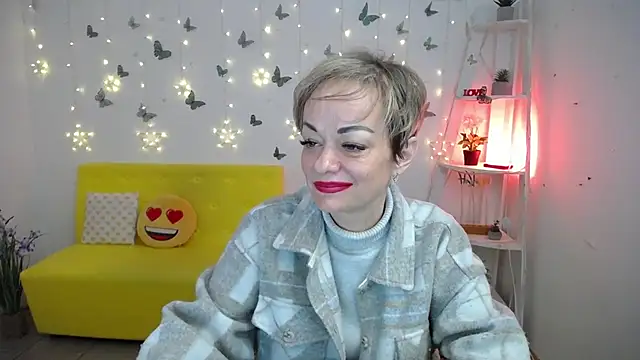 NikaMayu webcam