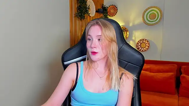 ElaraVoltage webcam