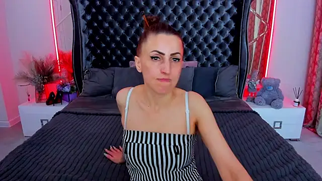 Rebecca_Diamond webcam