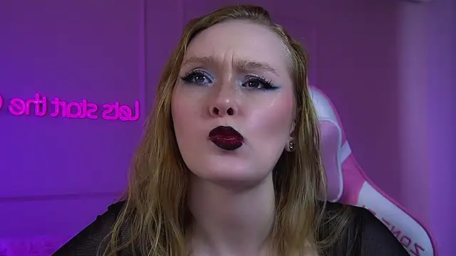 AgataFoxley webcam