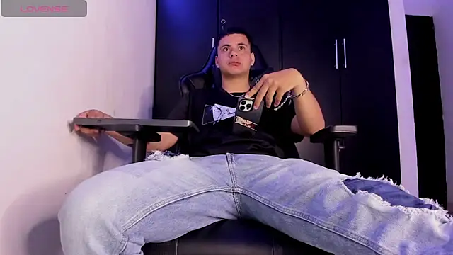 Liam_Mateo webcam
