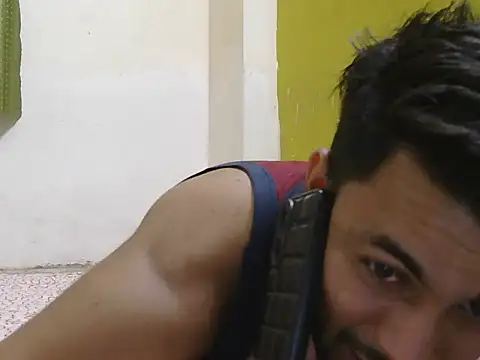 Stubborndesiboy webcam