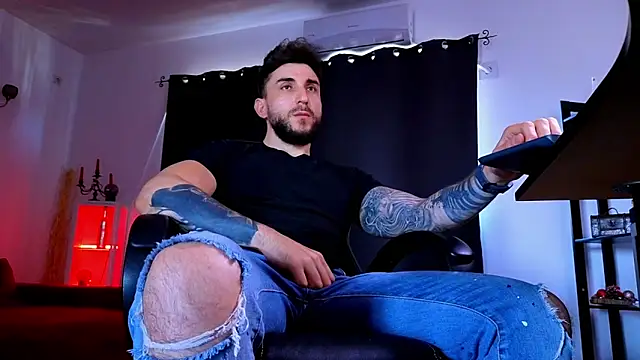 MightyAaron66 webcam