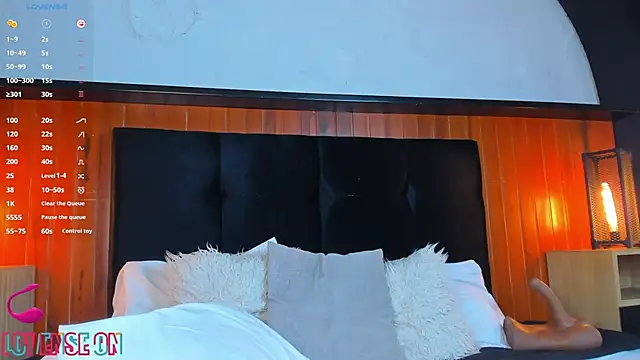 Leo_Savage_ webcam