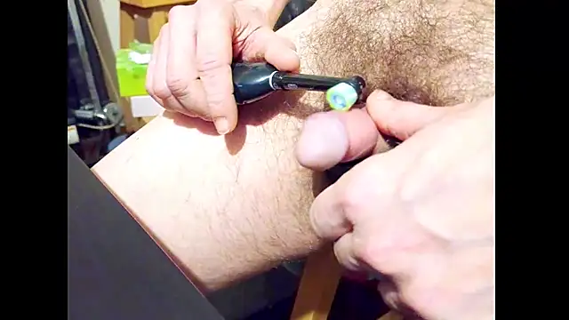 hairyuncut00 webcam