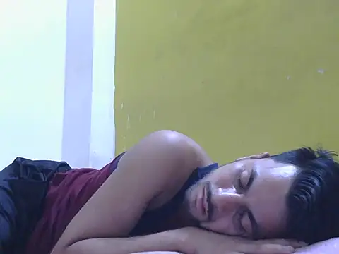 Stubborndesiboy webcam