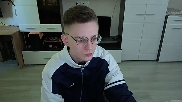 angryzan webcam