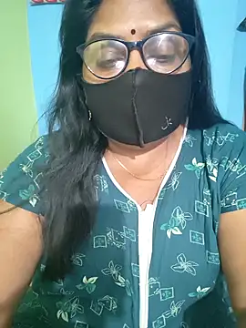 sexxyrenukaa webcam