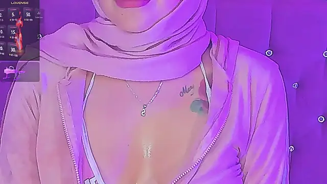 Nayla-Mouna webcam