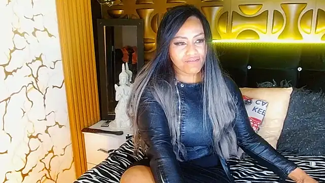 black_ambar webcam