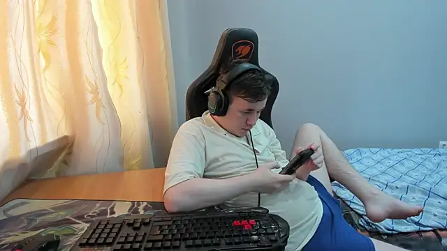 iliaskrislove webcam