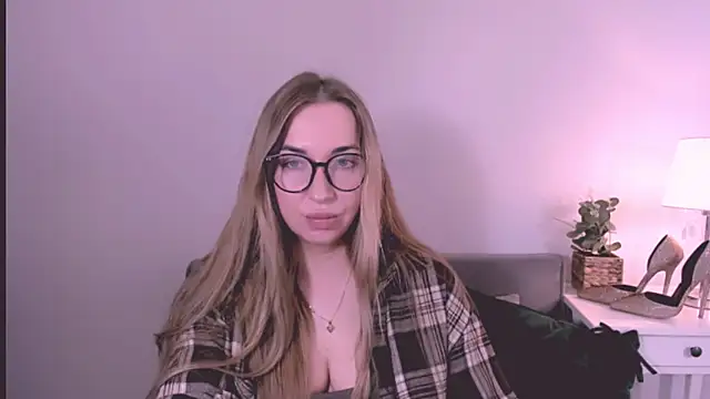 AriaDesire webcam
