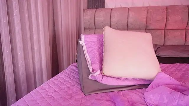 Godess_Scarlett77 webcam