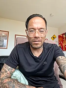 Mr_Graffitimile webcam