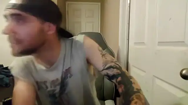 Huntzg23 webcam