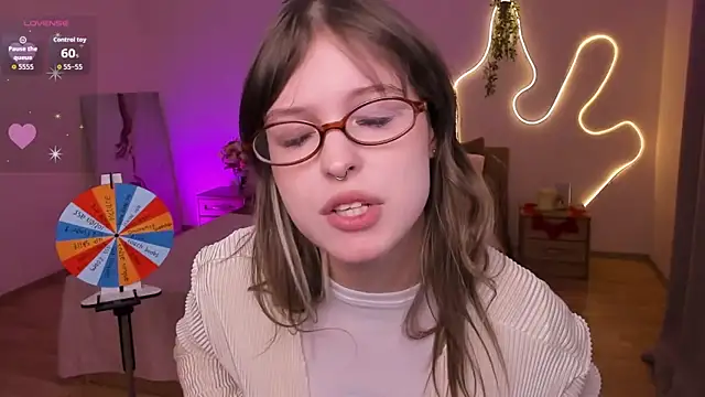 Lisa_Blossom webcam