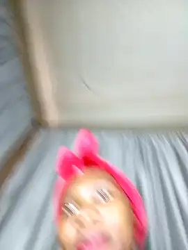 PussyFarrie webcam