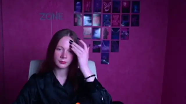 DarkSakuraa webcam