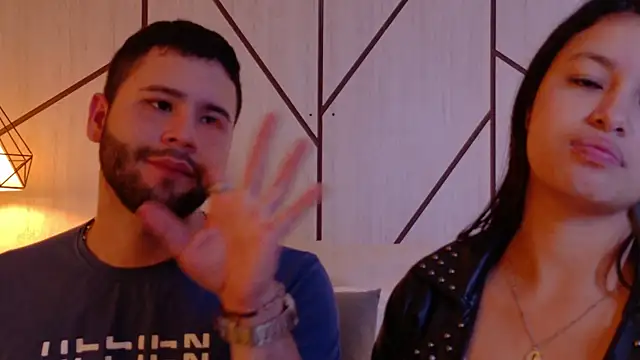 AMY_AND_ANDY webcam