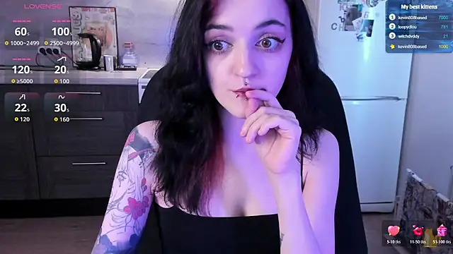 linaa__tyaan webcam