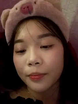 Baa-bee22 webcam