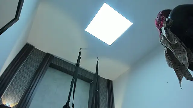 selene_red_ webcam