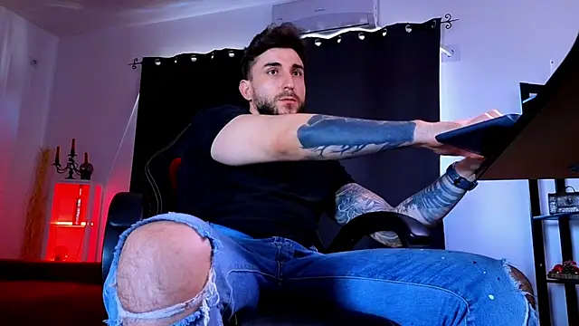 MightyAaron66 webcam
