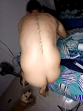 Dearlyescream27 live sex cam