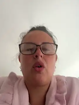 BunnyBallyX webcam