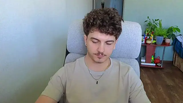 Remy_Miles webcam
