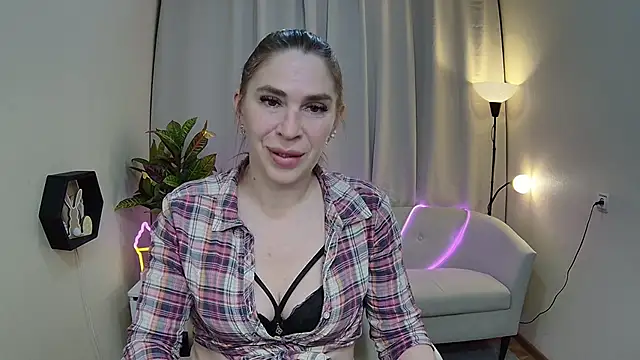 TessaDaybreak webcam